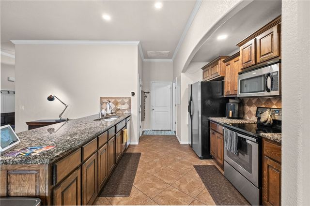 2900 SW Oakleigh Road, Bentonville, AR 72713