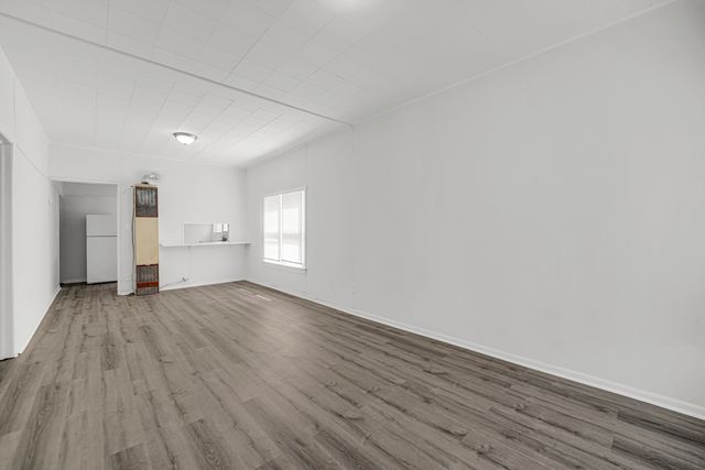 120 E Kensington Avenue 1-F, Chicago, IL 60628