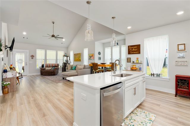 218 Grange Valley Lane, Central, SC 29630