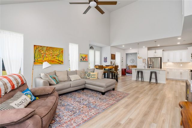 218 Grange Valley Lane, Central, SC 29630