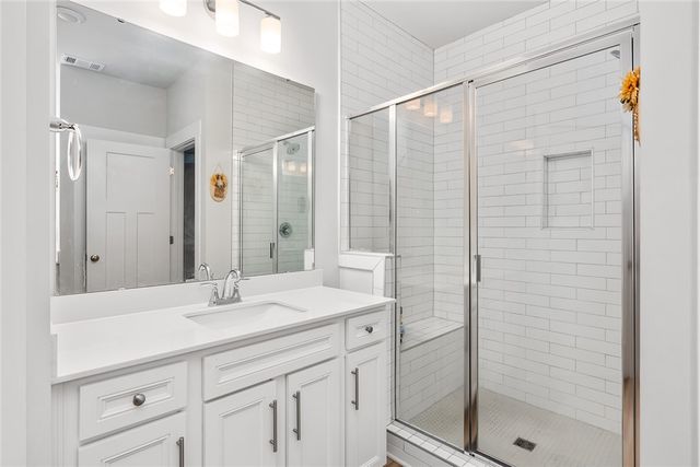 218 Grange Valley Lane, Central, SC 29630