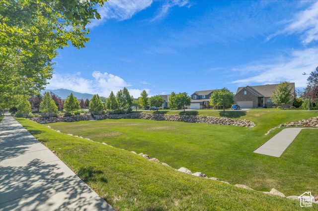 10353 S COLD MOON PL, South Jordan, UT 84095