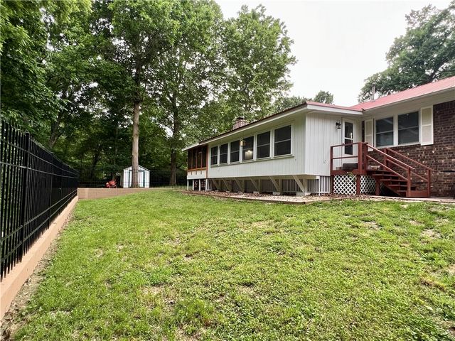 53 Alton Circle, Rogers, AR 72756