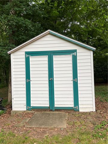 53 Alton Circle, Rogers, AR 72756