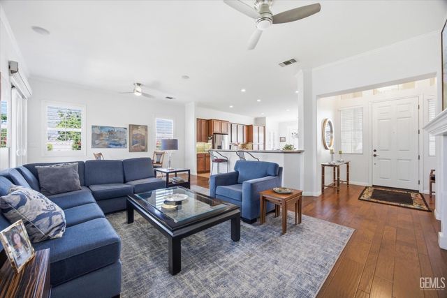 12302 Abercromby Drive, Bakersfield, CA 93312