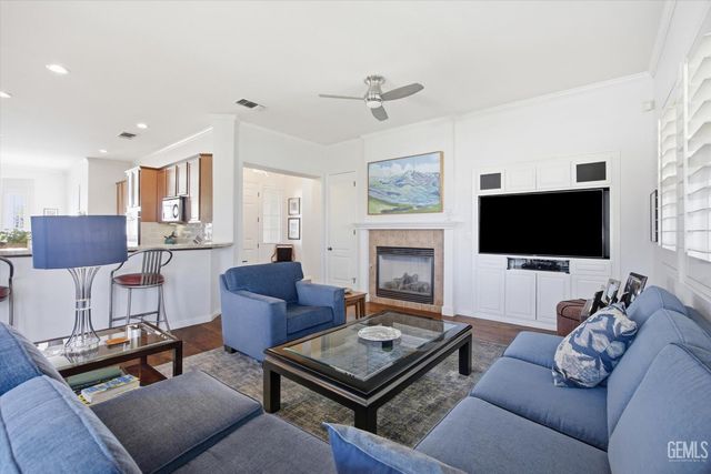 12302 Abercromby Drive, Bakersfield, CA 93312