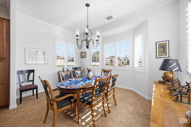 12302 Abercromby Drive, Bakersfield, CA 93312