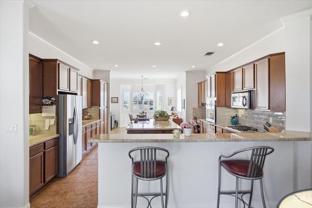 12302 Abercromby Drive, Bakersfield, CA 93312