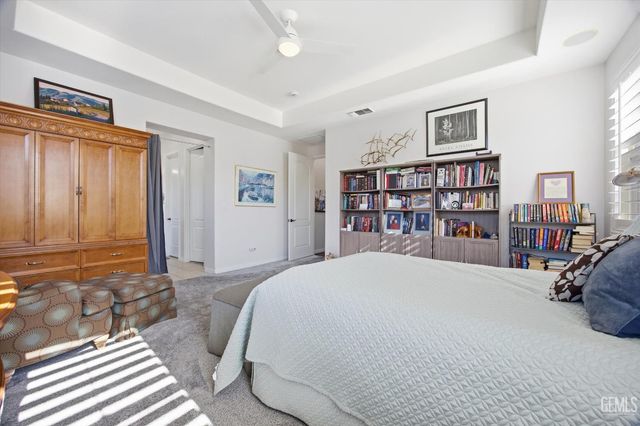 12302 Abercromby Drive, Bakersfield, CA 93312