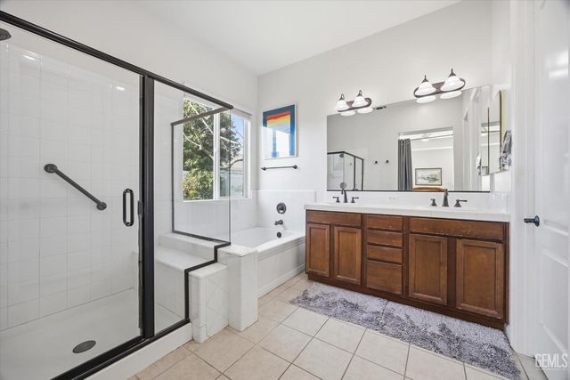 12302 Abercromby Drive, Bakersfield, CA 93312