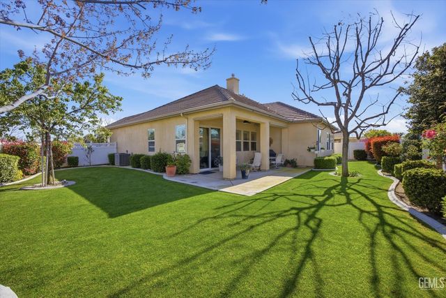 12302 Abercromby Drive, Bakersfield, CA 93312