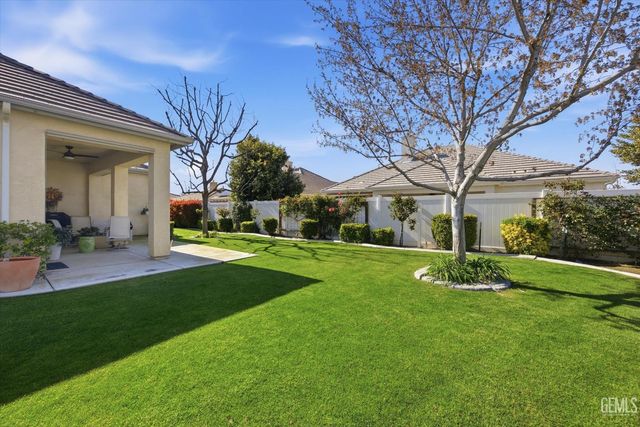 12302 Abercromby Drive, Bakersfield, CA 93312