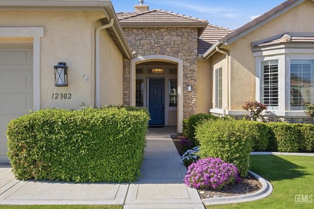 12302 Abercromby Drive, Bakersfield, CA 93312