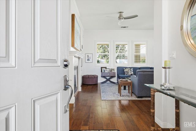 12302 Abercromby Drive, Bakersfield, CA 93312