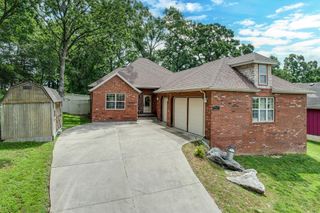 760 South 21st Avenue, Ozark, MO 65721