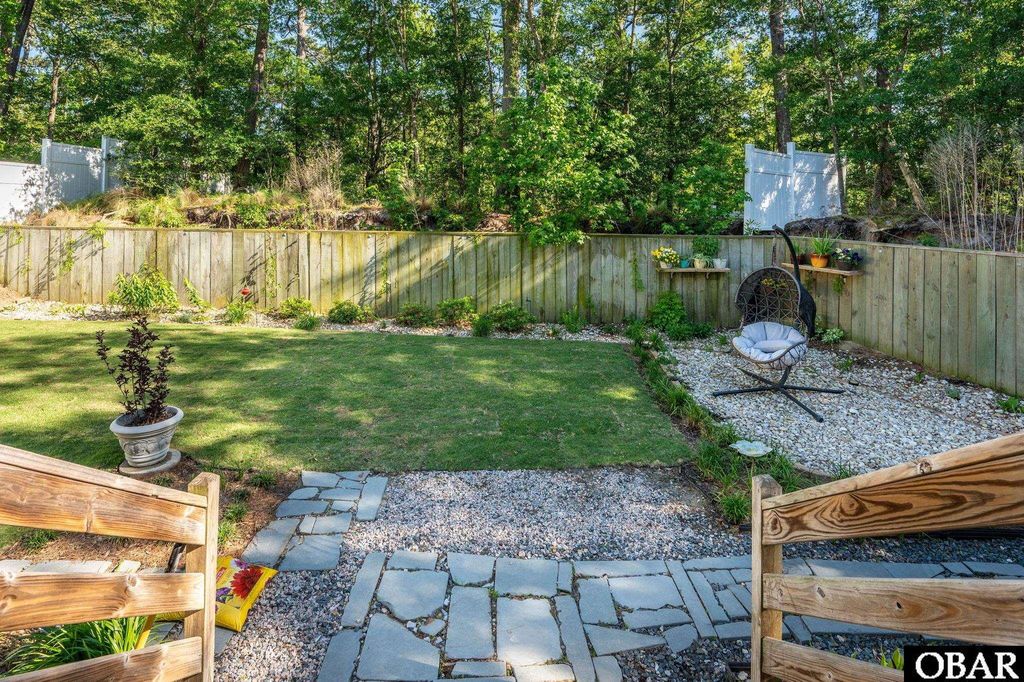 Image 32 of property listing at 121 Old Holly Lane Lot 70, Kill Devil Hills, NC 27948