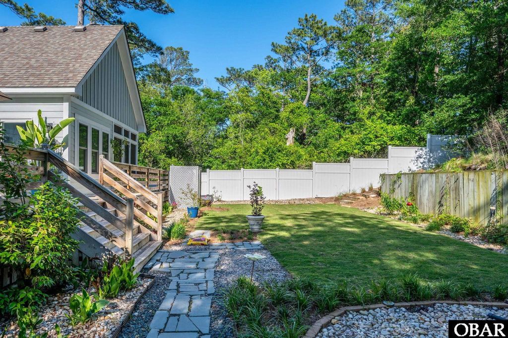 Image 33 of property listing at 121 Old Holly Lane Lot 70, Kill Devil Hills, NC 27948