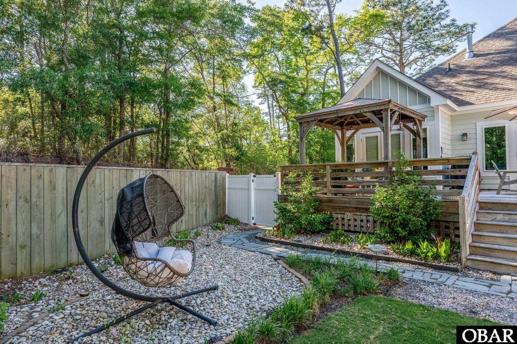 Image 34 of property listing at 121 Old Holly Lane Lot 70, Kill Devil Hills, NC 27948