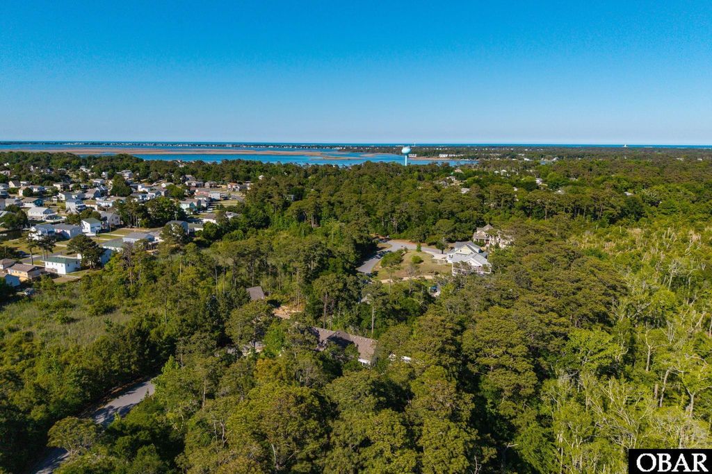 Image 41 of property listing at 121 Old Holly Lane Lot 70, Kill Devil Hills, NC 27948