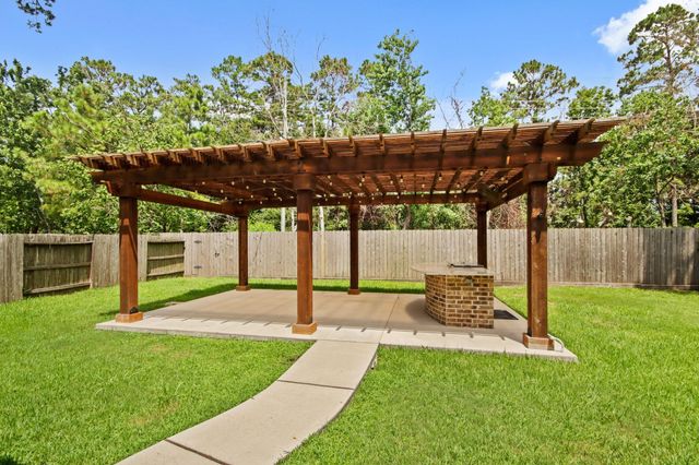 13415 Lake Arlington Road, Houston, TX 77044