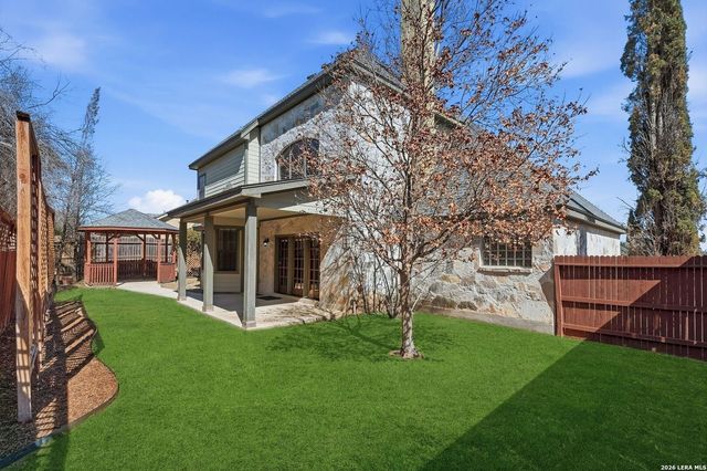 250 English Oaks Circle, Boerne, TX 78006