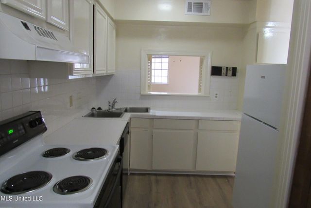 910 Pinehurst Street, A3, Jackson, MS 39202