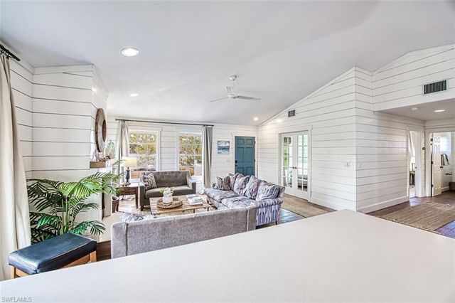 220 Palm Lake DR, Sanibel, FL 33957
