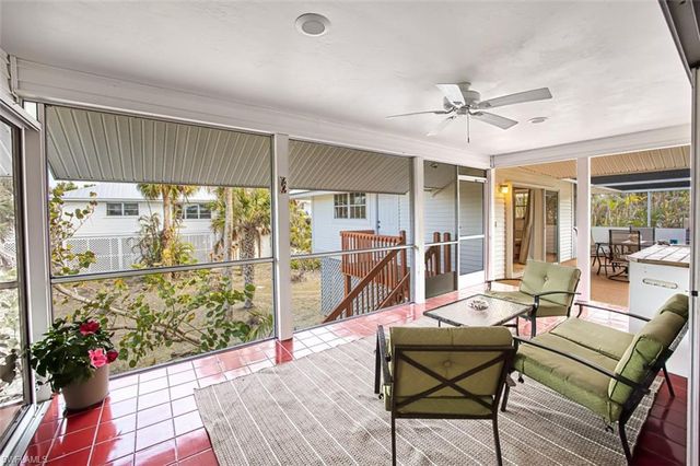 220 Palm Lake DR, Sanibel, FL 33957