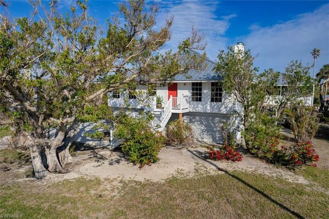 220 Palm Lake DR, Sanibel, FL 33957