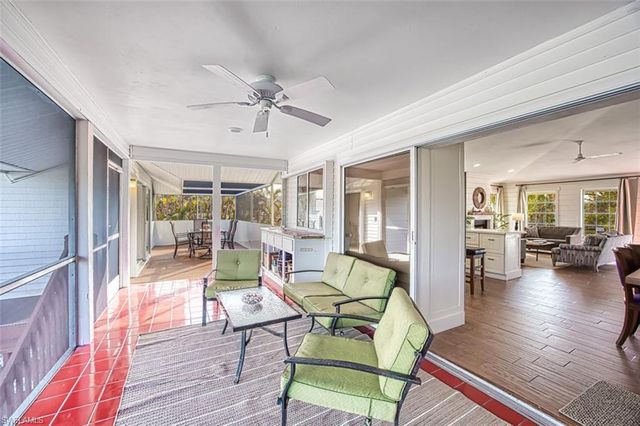 220 Palm Lake DR, Sanibel, FL 33957