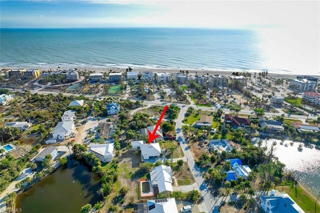 220 Palm Lake DR, Sanibel, FL 33957