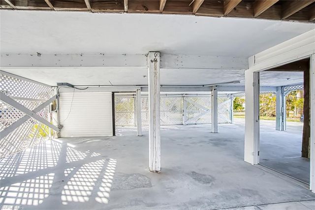 220 Palm Lake DR, Sanibel, FL 33957