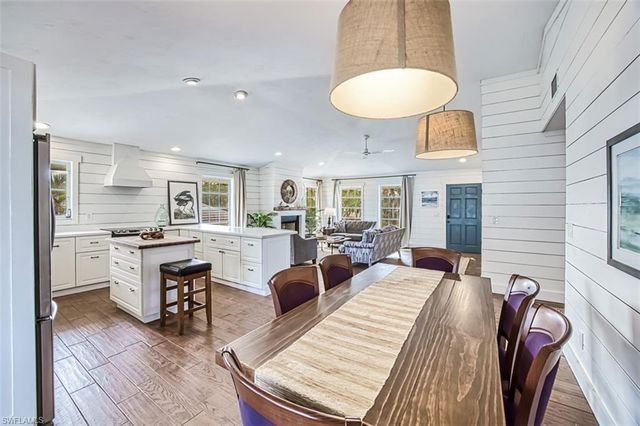 220 Palm Lake DR, Sanibel, FL 33957