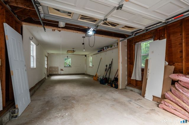 305 Old Post Road, Tolland, CT 06084