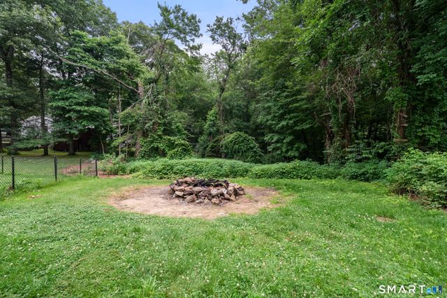 305 Old Post Road, Tolland, CT 06084