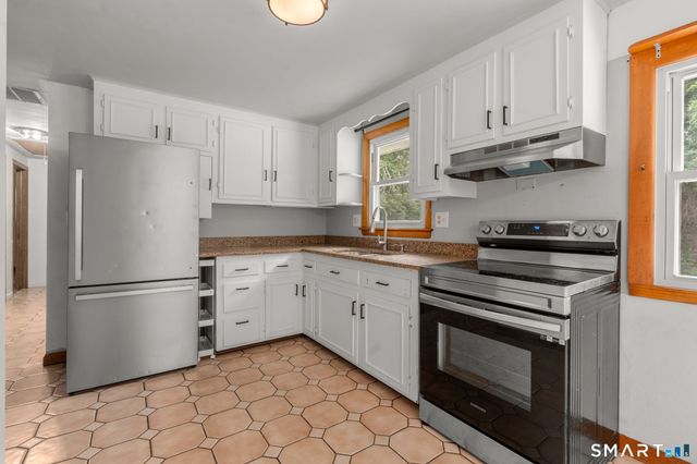 305 Old Post Road, Tolland, CT 06084