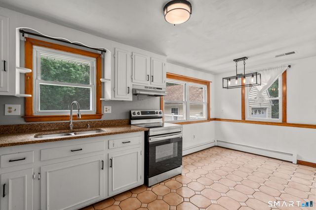 305 Old Post Road, Tolland, CT 06084