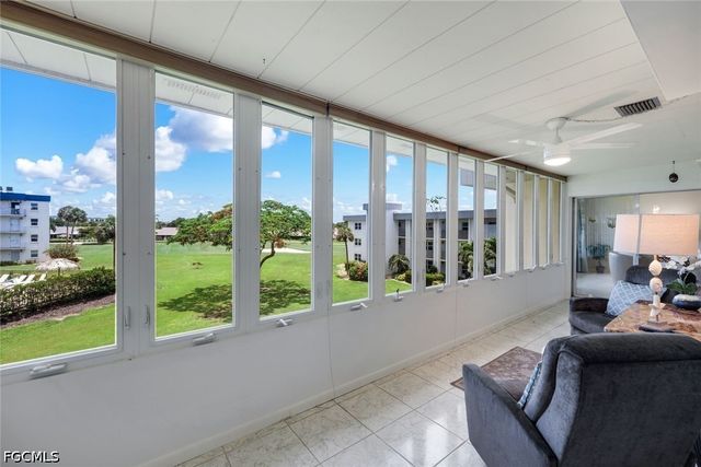 6102 Augusta DR 307, Fort Myers, FL 33907