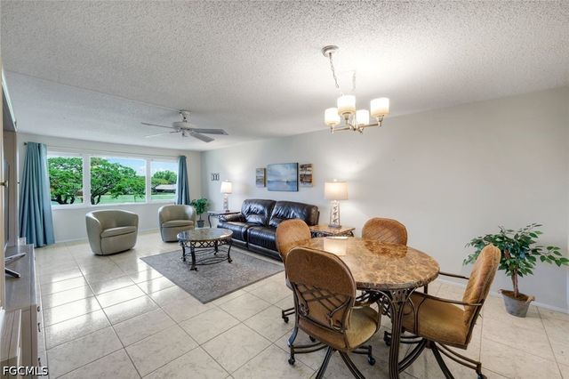 6102 Augusta DR 307, Fort Myers, FL 33907