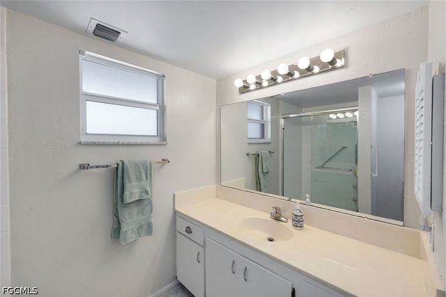 6102 Augusta DR 307, Fort Myers, FL 33907