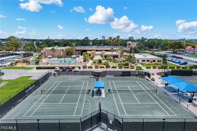 6102 Augusta DR 307, Fort Myers, FL 33907