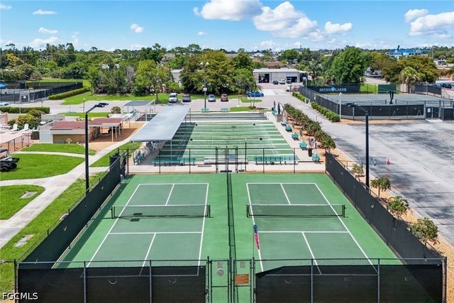 6102 Augusta DR 307, Fort Myers, FL 33907