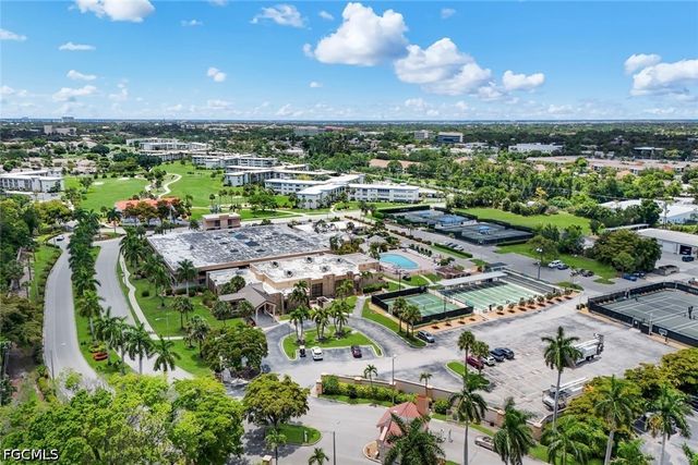 6102 Augusta DR 307, Fort Myers, FL 33907