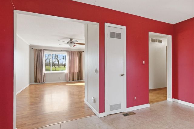 13260 N ROUTE B, Hallsville, MO 65255