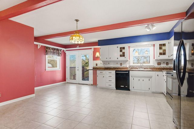 13260 N ROUTE B, Hallsville, MO 65255