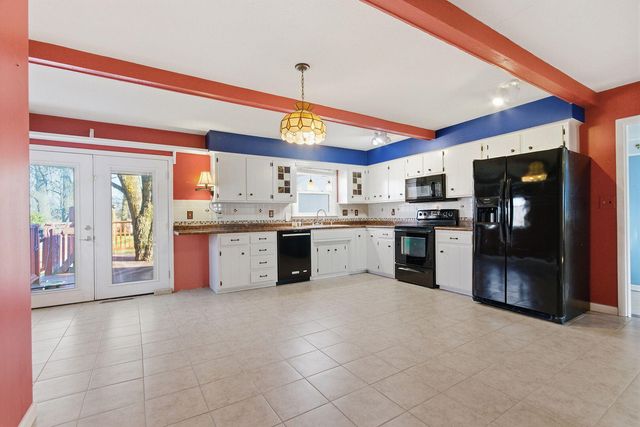 13260 N ROUTE B, Hallsville, MO 65255