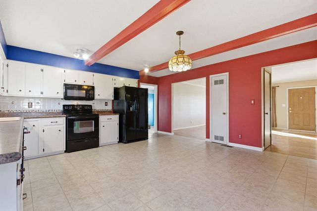 13260 N ROUTE B, Hallsville, MO 65255