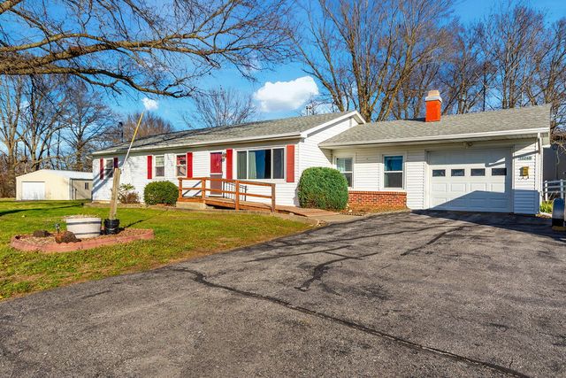 13260 N ROUTE B, Hallsville, MO 65255