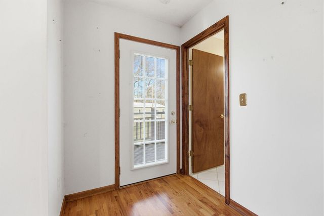 13260 N ROUTE B, Hallsville, MO 65255