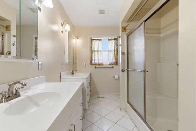 13260 N ROUTE B, Hallsville, MO 65255